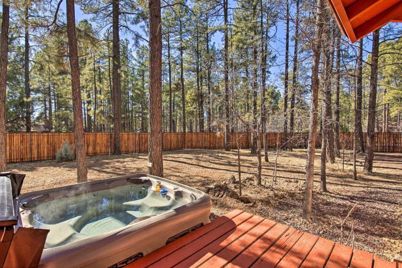 Pinetop Retreat With Hot Tub 3 Homes For Price Of 1 Екстериор снимка