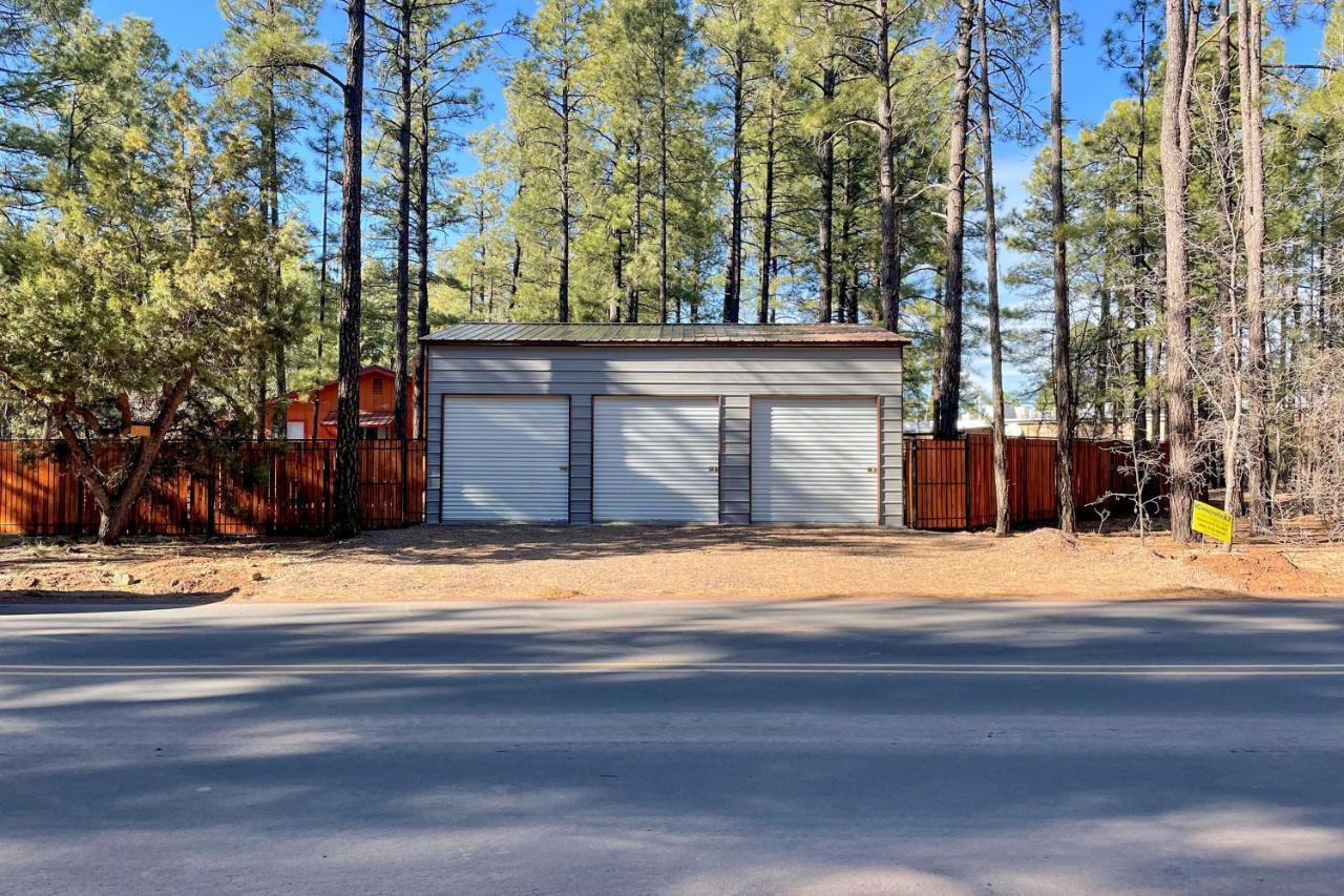 Pinetop Retreat With Hot Tub 3 Homes For Price Of 1 Екстериор снимка